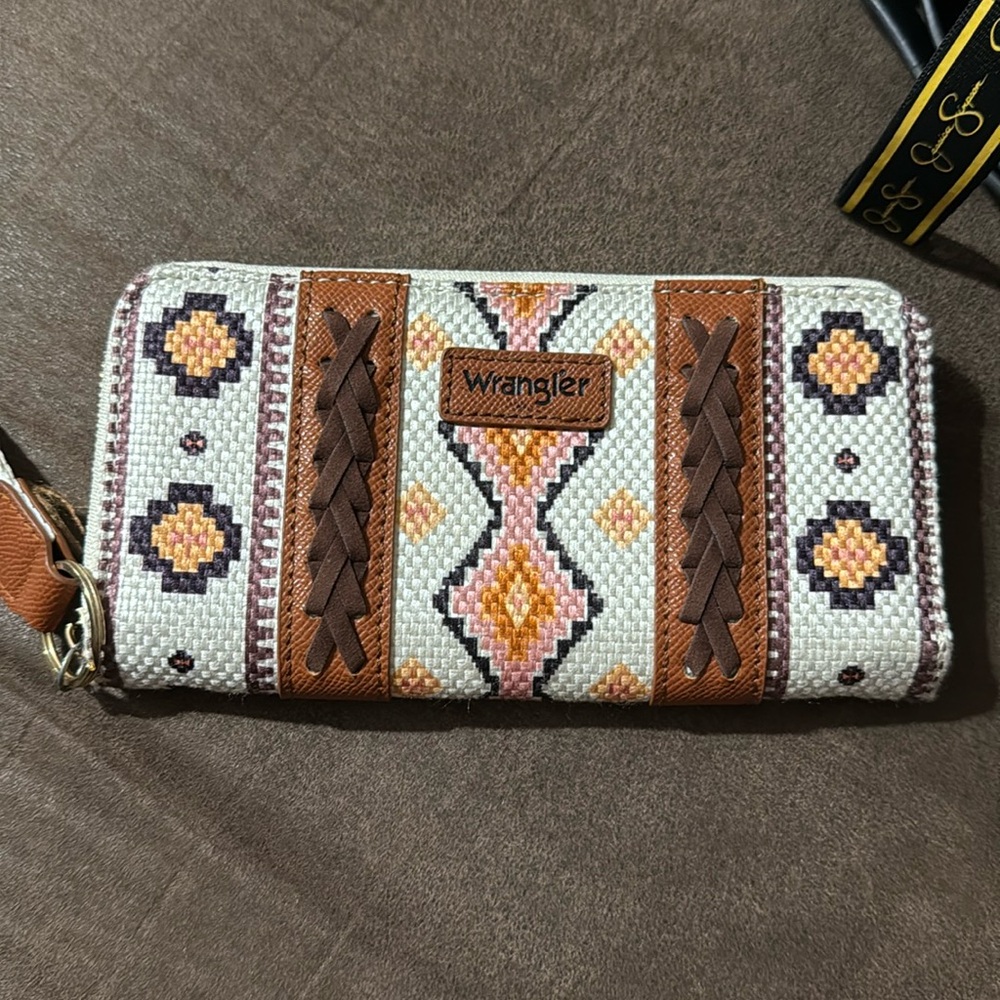 Wrangler wallet